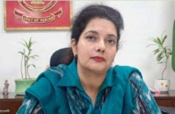 ਜ਼ਿਲ੍ਹਾ ਮੈਜਿਸਟਰੇਟ ਡਾ. ਸੋਨਾ ਥਿੰਦ। ਜ਼ਿਲ੍ਹਾ ਮੈਜਿਸਟਰੇਟ ਡਾ. ਸੋਨਾ ਥਿੰਦ।