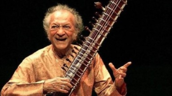 ਸਿਤਾਰ ਵਾਦਕ ਪੰਡਿਤ ਰਵੀ ਸ਼ੰਕਰ ਸਿਤਾਰ ਵਾਦਕ ਪੰਡਿਤ ਰਵੀ ਸ਼ੰਕਰ