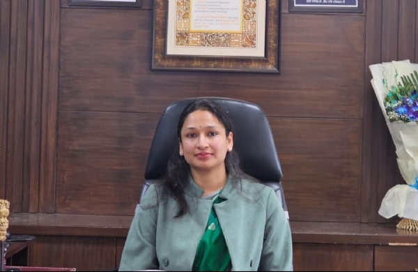 ਕੋਮਲ ਮਿੱਤਲ, ਕੋਮਲ ਮਿੱਤਲ,