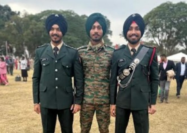 ਮਹਾਰਾਜਾ ਰਣਜੀਤ ਸਿੰਘ ਏਐਫਪੀਆਈ ਦੇ ਤਿੰਨ ਸਾਬਕਾ ਵਿਦਿਆਰਥੀ ਜੋ ਭਾਰਤੀ ਫੌਜ ’ਚ ਸ਼ਾਮਲ ਹੋੲ।ੇ ਮਹਾਰਾਜਾ ਰਣਜੀਤ ਸਿੰਘ ਏਐਫਪੀਆਈ ਦੇ ਤਿੰਨ ਸਾਬਕਾ ਵਿਦਿਆਰਥੀ ਜੋ ਭਾਰਤੀ ਫੌਜ ’ਚ ਸ਼ਾਮਲ ਹੋੲ।ੇ