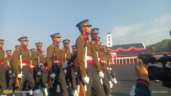 ਆਈਐਮਏ ਪਾਸਿੰਗ ਆਊਟ ਪਰੇਡ। ਆਈਐਮਏ ਪਾਸਿੰਗ ਆਊਟ ਪਰੇਡ।