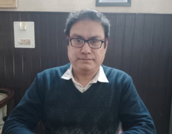 ਜ਼ਿਲ੍ਹਾ ਟੀਕਾਕਰਨ ਅਧਿਕਾਰੀ ਡਾ. ਗਿਰੀਸ਼ ਡੋਗਰਾ. ਜ਼ਿਲ੍ਹਾ ਟੀਕਾਕਰਨ ਅਧਿਕਾਰੀ ਡਾ. ਗਿਰੀਸ਼ ਡੋਗਰਾ.