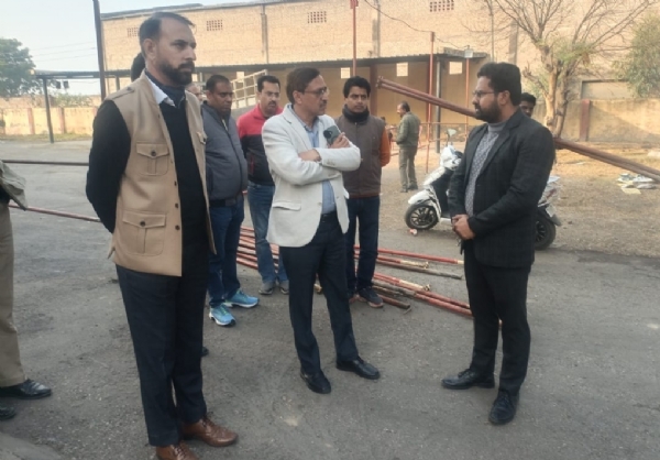 ਚੋਣ ਅਬਜ਼ਰਵਰ ਫਾਜ਼ਿਲਕਾ ਦੇ ਸਮੂਹ ਕਾਉਂਟਿੰਗ ਸੈਂਟਰਾਂ ਦਾ ਦੌਰਾ ਕਰਦੇ ਹੋਏ.