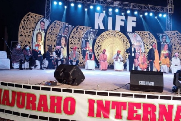 ਪ੍ਰਤੀਕਾਤਮਕ। ਪ੍ਰਤੀਕਾਤਮਕ।