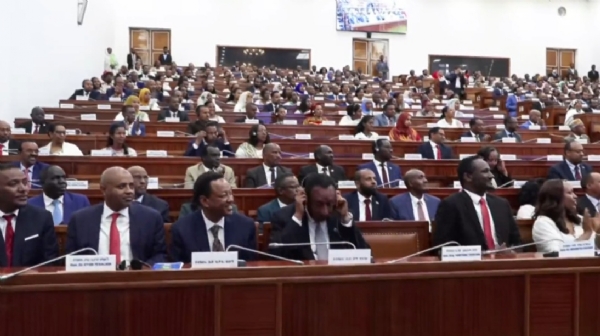 ਇਥੋਪੀਆ ਦੀ ਸੰਸਦ ਦੇ ਮੈਂਬਰ ਸਾਂਝੇ ਸੈਸ਼ਨ ਦੌਰਾਨ ਭਾਰਤੀ ਪ੍ਰਧਾਨ ਮੰਤਰੀ ਨਰਿੰਦਰ ਮੋਦੀ ਨੂੰ ਸੁਣਦੇ ਹੋਏ। ਫੋਟੋ: ਪ੍ਰਧਾਨ ਮੰਤਰੀ ਨਰਿੰਦਰ ਮੋਦੀ ਦਾ xHandle