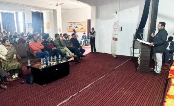 ਮਾਨਸਾ ਦੇ ਗੁਰੂ ਨਾਨਕ ਦੇਵ ਪੰਜਾਬ ਸਟੇਟ ਓਪਨ ਯੂਨੀਵਰਸਿਟੀ ਵਿਖੇ ਲਗਾਈ ਹੁਨਰ-ਮੁਖੀ ਸੰਵੇਦਨਾ ਵਰਕਸ਼ਾਪ ਦਾ ਦ੍ਰਿਸ਼।