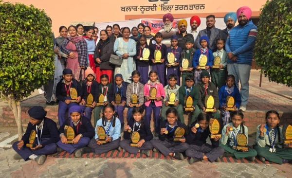 ਵਿੱਦਿਅਕ ਮੁਕਾਬਲਿਆਂ ਵਿੱਚੋਂ ਜੇਤੂ ਰਹੇ ਵਿਦਿਅਰਥੀ।