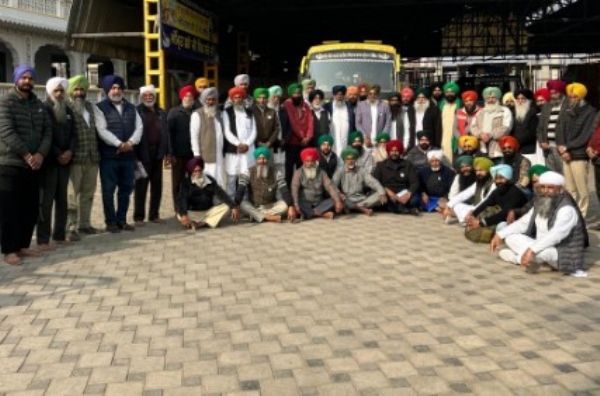 ਸੰਯੁਕਤ ਕਿਸਾਨ ਮੋਰਚਾ ਅਤੇ ਮਜ਼ਦੂਰ ਮੁਲਾਜ਼ਮ ਜਥੇਬੰਦੀਆਂ ਦੀ ਹੋਈ ਸਾਂਝੀ ਮੀਟਿੰਗ ਦਾ ਦ੍ਰਿਸ਼।