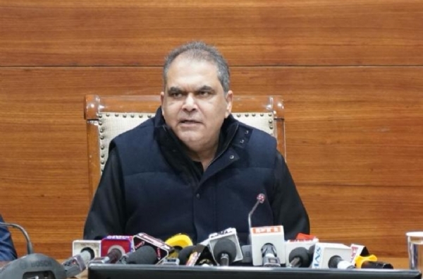 ਮੰਤਰੀ ਸੰਜੀਵ ਅਰੋੜਾ ਜਾਣਕਾਰੀ ਦਿੰਦੇ ਹੋਏ.