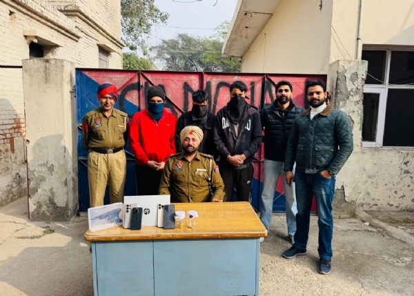 ਮੁਹਾਲੀ ਪੁਲਿਸ ਵਲੋਂ ਕਾਬੂ ਕੀਤੇ ਮੁਲਜਮ.