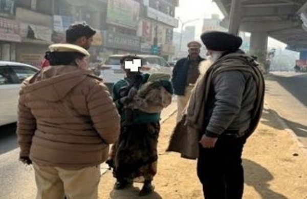 ਜ਼ਿਲ੍ਹਾ ਟਾਸਕ ਫੋਰਸ ਟੀਮ ਭਾਈਵਾਲ ਚੌਂਕ ਵਿਖੇ ਵਿਸ਼ੇਸ਼ ਅਭਿਆਨ ਦੌਰਾਨ।