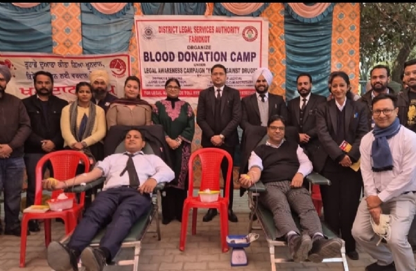 ਜੈਤੋ ਵਿਖੇ ਸਬ-ਡਵੀਜ਼ਨ ਕੋਰਟ ਕੰਪਲੈਕਸ ਵਿੱਚ ਲਗਾਏ ਖੂਨ-ਦਾਨ ਕੈਂਪ ਦਾ ਦ੍ਰਿਸ਼.