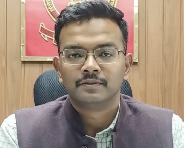 ਜ਼ਿਲ੍ਹਾ ਚੋਣ ਅਫ਼ਸਰ - ਕਮ - ਡਿਪਟੀ ਕਮਿਸ਼ਨਰ ਬਰਨਾਲਾ ਟੀ ਬੈਨਿਥ