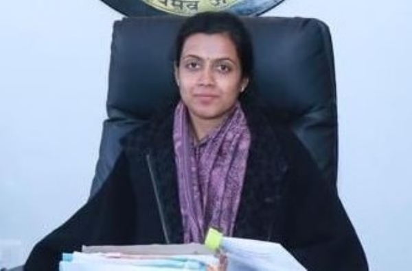 ਜ਼ਿਲ੍ਹਾ ਚੋਣ ਅਫ਼ਸਰ-ਕਮ-ਡਿਪਟੀ ਕਮਿਸ਼ਨਰ ਹੁਸ਼ਿਆਰਪੁਰ ਆਸ਼ਿਕਾ ਜੈਨ ਜ਼ਿਲ੍ਹਾ ਚੋਣ ਅਫ਼ਸਰ-ਕਮ-ਡਿਪਟੀ ਕਮਿਸ਼ਨਰ ਹੁਸ਼ਿਆਰਪੁਰ ਆਸ਼ਿਕਾ ਜੈਨ