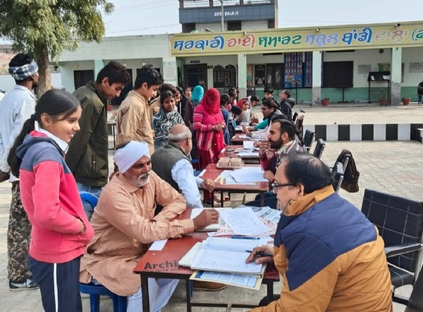 ਮਾਪੇ ਅਧਿਆਪਕ ਮਿਲਣੀ ਦਾ ਦ੍ਰਿਸ਼.