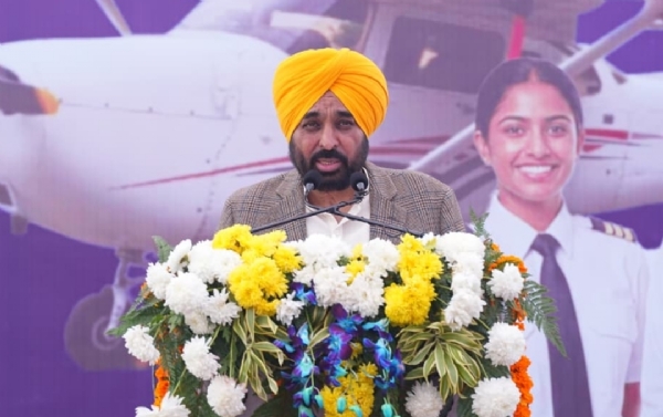 ਮੁੱਖ ਮੰਤਰੀ ਭਗਵੰਤ ਮਾਨ ਸੰਬੋਧਨ ਕਰਦੇ ਹੋਏ. ਮੁੱਖ ਮੰਤਰੀ ਭਗਵੰਤ ਮਾਨ ਸੰਬੋਧਨ ਕਰਦੇ ਹੋਏ.