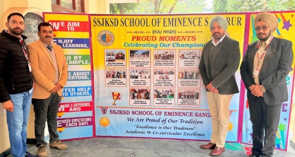 ਖੇਤੀਬਾੜੀ ਅਤੇ ਕਿਸਾਨ ਭਲਾਈ ਵਿਭਾਗ ਵੱਲੋਂ ਕਿਸਾਨਾਂ ਨੂੰ ਹਾੜ੍ਹੀ ਦੀਆਂ ਫ਼ਸਲਾਂ ਸਬੰਧੀ ਜਾਣਕਾਰੀ ਦੇਣ ਲਈ ਲਗਾਈ ਜ਼ਿਲ੍ਹਾ ਪੱਧਰੀ ਕਿਸਾਨ ਸਿਖਲਾਈ ਕੈਂਪ ਅਤੇ ਪ੍ਰਦਰਸ਼ਨੀ ਦਾ ਦ੍ਰਿਸ਼।