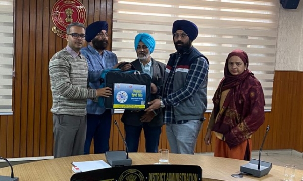 ਡਿਪਟੀ ਕਮਿਸ਼ਨਰ ਸਿਹਤ ਵਿਭਾਗ ਦੇ ਪ੍ਰੋਗਰਾਮ ਡਿਜ਼ੀਕਿਟਸ ਦੀ ਸ਼ੁਰੂਆਤ ਕਰਨ ਮੌਕੇ।