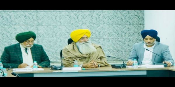 ਪੰਜਾਬ ਸਰਕਾਰ ਵੱਲੋਂ ਝੋਨਾ ਛੱਡ ਕੇ ਸਾਉਣੀ ਦੀ ਮੱਕੀ ਬੀਜਣ ਵਾਲੇ ਅਗਾਂਹਵਧੂ ਕਿਸਾਨਾਂ ਦਾ ਸਨਮਾਨ