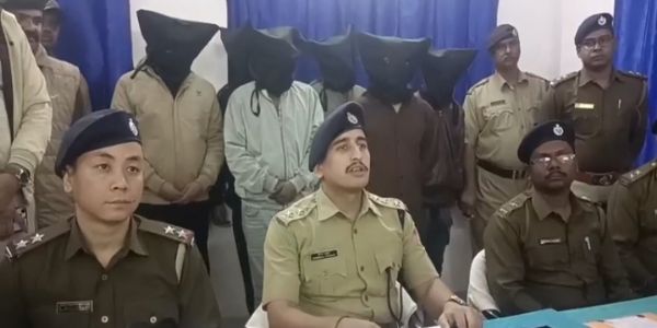 ਖੜਗਪੁਰ ਵਿੱਚ ਗਾਂਜਾ ਤਸਕਰੀ ਰੈਕੇਟ ਦਾ ਪਰਦਾਫਾਸ਼, ਸੱਤ ਅੰਤਰਰਾਜੀ ਤਸਕਰ ਗ੍ਰਿਫ਼ਤਾਰ