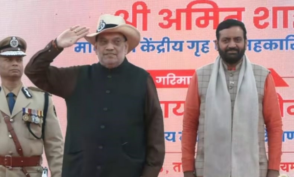 ਪਰੇਡ ਤੋਂ ਸਲਾਮੀ ਲੈਂਦੇ ਅਮਿਤ ਸ਼ਾਹ