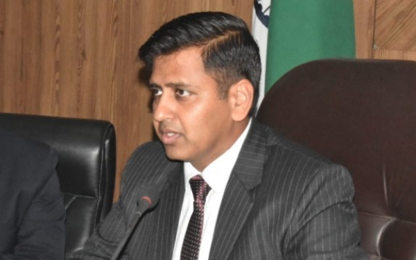 ਡਿਪਟੀ ਕਮਿਸ਼ਨਰ ਡਾ. ਹਿਮਾਂਸ਼ੂ ਅਗਰਵਾਲ।