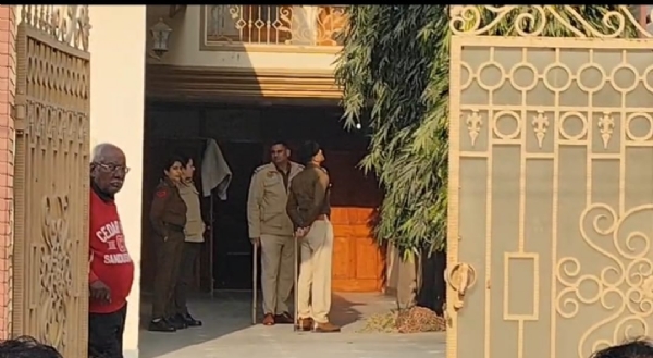 ਤੇਂਦੂਏ ਨੂੰ ਫੜ੍ਹਨ ਪਹੁੰਚੀ ਜੰਗਲਾਤ ਵਿਭਾਗ ਅਤੇ ਪੁਲਿਸ ਟੀਮ