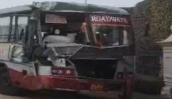 ਹਾਦਸਾਗ੍ਰਸਤ ਰੋਡਵੇਜ਼ ਦੀ ਬੱਸ।