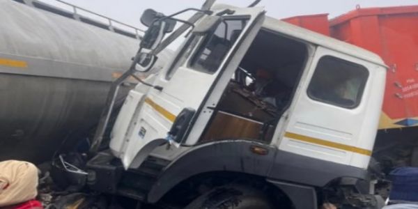 ਮੋਗਾ ’ਚ ਸੰਘਣੀ ਧੁੰਦ ਕਾਰਨ ਭਿਆਨਕ ਸੜਕ ਹਾਦਸਾ ਵਾਪਰਿਆ, ਇਕ ਦੀ ਮੌਤ, ਕਈ ਜਖ਼ਮੀ