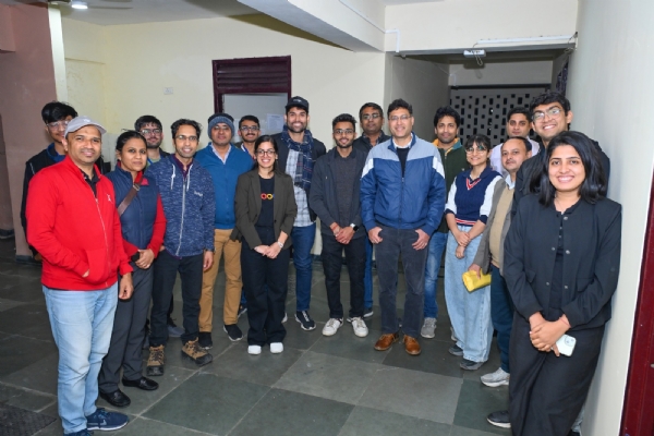 ਨੌਕਰੀ ਪ੍ਰਾਪਤ ਕਰਨ ਵਾਲੇ ਵਿਦਿਆਰਥੀ