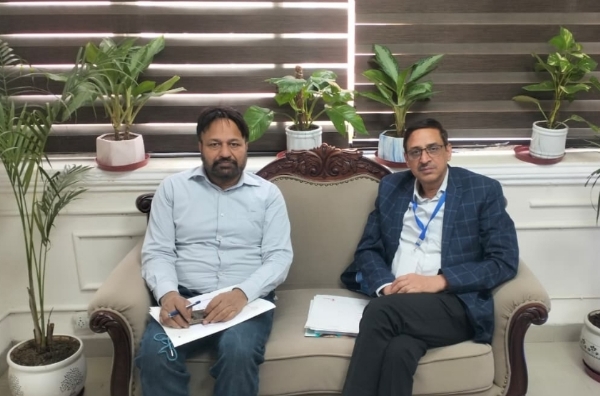 ਵਧੀਕ ਜ਼ਿਲ੍ਹਾ ਚੋਣ ਅਫ਼ਸਰ -ਕਮ - ਵਧੀਕ ਡਿਪਟੀ ਕਮਿਸ਼ਨਰ (ਵਿ) ਸੁਭਾਸ਼ ਚੰਦਰ ਜਾਣਕਾਰੀ ਦਿੰਦੇ ਹੋਏ.