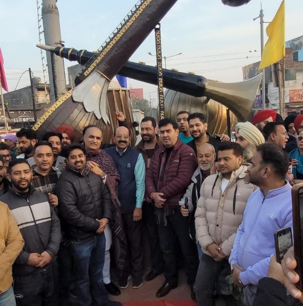 ਕੈਬਨਿਟ ਮੰਤਰੀ ਵੱਲੋਂ ਹਰਿਵੱਲਭ ਸੰਗੀਤ ਸੰਮੇਲਨ ਨੂੰ ਸਮਰਪਿਤ ਚੌਕ ਦਾ ਲੋਕ ਅਰਪਣ