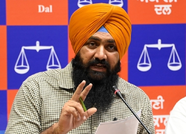 ਹਲਕਾ ਘਨੌਰ ਦੇ ਇੰਚਾਰਜ ਸਰਬਜੀਤ ਸਿੰਘ ਝਿੰਜਰ.