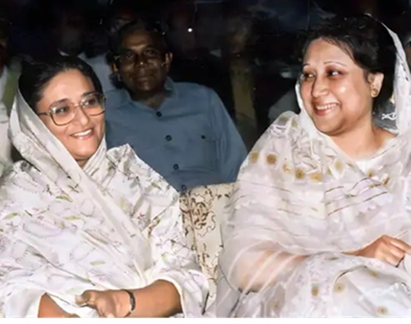 ਬੰਗਲਾਦੇਸ਼ ਦੀ ਸਾਬਕਾ ਪ੍ਰਧਾਨ ਮੰਤਰੀ ਸ਼ੇਖ ਹਸੀਨਾ (ਖੱਬੇ), ਅਤੇ ਖਾਲਿਦਾ ਜ਼ਿਆ (ਸੱਜੇ), ਕਦੇ ਦੋਸਤ ਸਨ। ਫੋਟੋ: ਇੰਟਰਨੈੱਟ ਮੀਡੀਆ