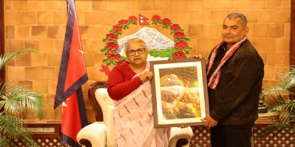 ਪ੍ਰਧਾਨ ਮੰਤਰੀ ਕਾਰਕੀ ਨੇ ਕਿਸੇ ਵੀ ਰਾਜਨੀਤਿਕ ਮੰਗ ਨੂੰ ਸ਼ਾਂਤੀਪੂਰਨ ਢੰਗ ਨਾਲ ਰੱਖਣ ਲਈ ਕਿਹਾ