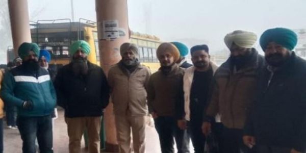 ਗੁਰਦਾਸਪੁਰ: ਟ੍ਰੈਫਿਕ ਪੁਲਿਸ ਵੱਲੋਂ ਬਾਬਾ ਬੰਦਾ ਸਿੰਘ ‌ਬਹਾਦਰ ਟਰਮੀਨਲ ਬੱਸ ਸਟੈਂਡ ਵਿਖੇ ਜਾਗਰੂਕਤਾ ਸੈਮੀਨਾਰ ਦਾ ਆਯੋਜਨ