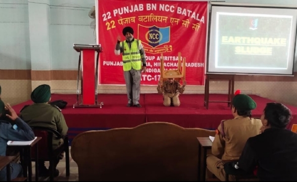 ਭੂਚਾਲ ਮੌਕੇ ਕੀ ਕਰੀਏ-ਕੀ ਨਾ ਕਰੀਏ ਵਿਸ਼ੇ ‘ਤੇ ਕਰਵਾਏ ਸੈਮੀਨਾਰ ਦਾ ਦ੍ਰਿਸ਼.