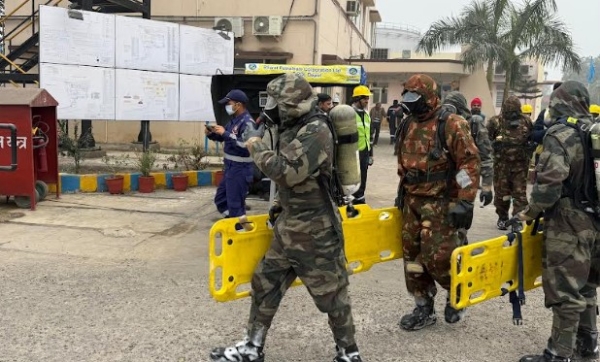 ਬੀ. ਪੀ. ਸੀ. ਐਲ. ਪੀ. ਓ. ਐਲ. ਫਿਲਿੰਗ ਪਲਾਂਟ ਲਾਲੜੂ ’ਚ ਮੌਕ ਡ੍ਰਿੱਲ ਦਾ ਦ੍ਰਿਸ਼।