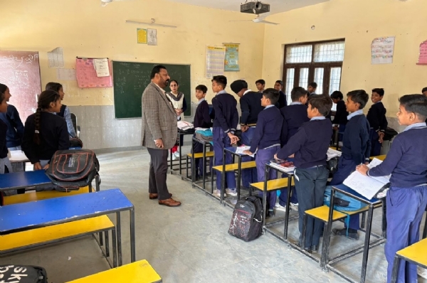 ਪੰਜਾਬ ਸਟੇਟ ਫੂਡ ਕਮਿਸ਼ਨ ਦੇ ਮੈਂਬਰ ਜ਼ਿਲ੍ਹਾ ਫਾਜ਼ਿਲਕਾ ਦਾ ਅਚਨਚੇਤ ਦੌਰਾ ਕਰਦੇ ਹੋਏ.