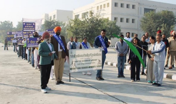 ਜ਼ਿਲ੍ਹਾ ਕਾਨੂੰਨੀ ਸੇਵਾਵਾਂ ਅਥਾਰਟੀ, ਫਾਜ਼ਿਲਕਾ ਵੱਲੋਂ ਕੱਢੀ ਗਈ ਜਾਗਰੂਕਤਾ ਰੈਲੀ ਦਾ ਦ੍ਰਿਸ਼। ਜ਼ਿਲ੍ਹਾ ਕਾਨੂੰਨੀ ਸੇਵਾਵਾਂ ਅਥਾਰਟੀ, ਫਾਜ਼ਿਲਕਾ ਵੱਲੋਂ ਕੱਢੀ ਗਈ ਜਾਗਰੂਕਤਾ ਰੈਲੀ ਦਾ ਦ੍ਰਿਸ਼।