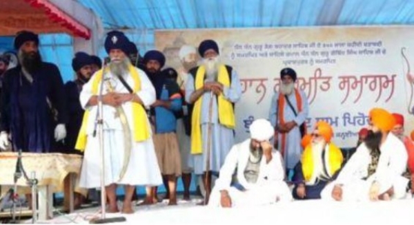 ਬਾਬਾ ਬਲਬੀਰ ਸਿੰਘ ਅਕਾਲੀ ਦੀ ਅਗਵਾਈ ਹੇਠ ਬੁੰਗਾ ਗੋਬਿੰਦ ਧਾਮ, ਗੋਬਿੰਦ ਨਗਰ, ਪਿਹੋਵਾ ਵਿਖੇ ਕਰਵਾਏ ਗੁਰਮਤਿ ਸਮਾਗਮ ਦਾ ਦ੍ਿਸ਼।ਰ ਬਾਬਾ ਬਲਬੀਰ ਸਿੰਘ ਅਕਾਲੀ ਦੀ ਅਗਵਾਈ ਹੇਠ ਬੁੰਗਾ ਗੋਬਿੰਦ ਧਾਮ, ਗੋਬਿੰਦ ਨਗਰ, ਪਿਹੋਵਾ ਵਿਖੇ ਕਰਵਾਏ ਗੁਰਮਤਿ ਸਮਾਗਮ ਦਾ ਦ੍ਿਸ਼।ਰ