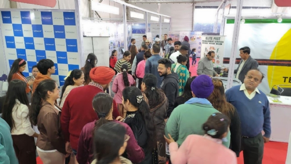 ਪਾਈਟੈਕਸ ਵਿੱਚ ਵੱਡੀ ਗਿਣਤੀ ’ਚ ਪਹੁੰਚੇ ਲੋਕ। ਪਾਈਟੈਕਸ ਵਿੱਚ ਵੱਡੀ ਗਿਣਤੀ ’ਚ ਪਹੁੰਚੇ ਲੋਕ।