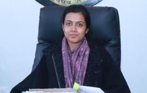 ਡਿਪਟੀ ਕਮਿਸ਼ਨਰ ਆਸ਼ਿਕਾ ਜੈਨ ਡਿਪਟੀ ਕਮਿਸ਼ਨਰ ਆਸ਼ਿਕਾ ਜੈਨ