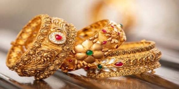 ਲਗਾਤਾਰ ਦੂਜੇ ਦਿਨ ਸਸਤਾ ਹੋਇਆ ਸੋਨਾ, ਚਾਂਦੀ ਨੇ ਵੀ ਗੁਆਈ ਚਮਕ