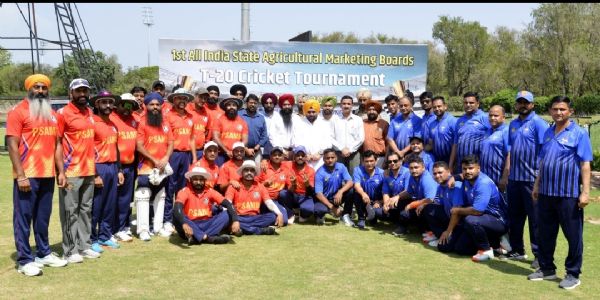 ਹਰਚੰਦ ਸਿੰਘ ਬਰਸਟ ਨੇ ਟੀ-20 ਕ੍ਰਿਕਟ ਟੂਰਨਾਮੈਂਟ ਵਿੱਚ ਖਿਡਾਰੀਆਂ ਦਾ ਵਧਾਇਆ ਹੌਂਸਲਾ