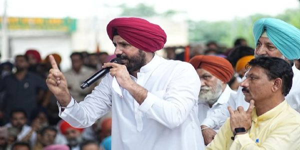ਪੰਜਾਬ ਕਾਂਗਰਸ ਨੇ ਲੈਂਡ ਪੂਲਿੰਗ ਪਾਲਿਸੀ ਖਿਲਾਫ ਵੱਡੇ ਪੱਧਰ 