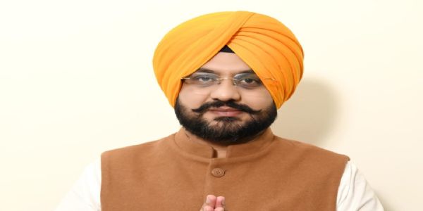 ਪੰਜਾਬ ਦੇ ਹੜ੍ਹ ਪ੍ਰਭਾਵਿਤ ਪਿੰਡਾਂ ‘ਚ 4 ਦਿਨਾਂ ਦੌਰਾਨ ਸਫਾਈ ਅਤੇ ਗਾਰ ਕੱਢਣ ‘ਤੇ 10.21 ਕਰੋੜ ਰੁਪਏ ਖਰਚੇ: ਸੌਂਦ