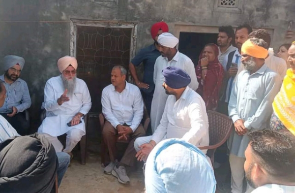 ਲੋਕਾਂ ਦੀਆਂ ਸਮੱਸਿਆਵਾਂ ਸੁਣਦੇ ਹੋਏ ਸਪੀਕਰ ਕੁਲਤਾਰ ਸਿੰਘ ਸੰਧਵਾਂ।