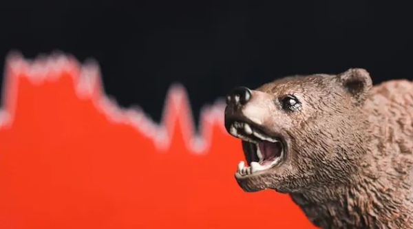 ਸ਼ੁਰੂਆਤੀ ਕਾਰੋਬਾਰ ਵਿੱਚ ਸ਼ੇਅਰ ਬਾਜ਼ਾਰ ਡਿੱਗਿਆ