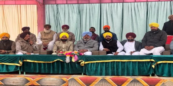 ਮੰਤਰੀ ਹਰਪਾਲ ਚੀਮਾ ਵੱਲੋਂ ਪਿੰਡ ਧਰਮਗੜ੍ਹ ਨੂੰ ਨਹਿਰੀ ਪਾਣੀ ਦੀ ਸਹੂਲਤ ਨਾਲ ਜੋੜਨ ਦੇ ਕੰਮ ਦੀ ਸ਼ੁਰੂਆਤ